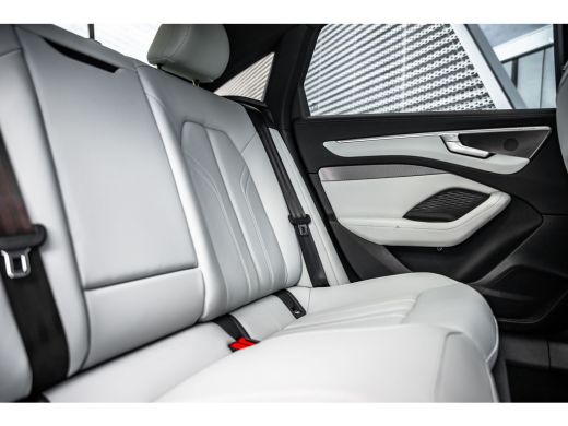 Audi A6 Limousine 2.0 TFSI e-hybrid quattro 270kW Panoramadak | Luchtvering | Leder | B&O | HUD | ActivLease financial lease