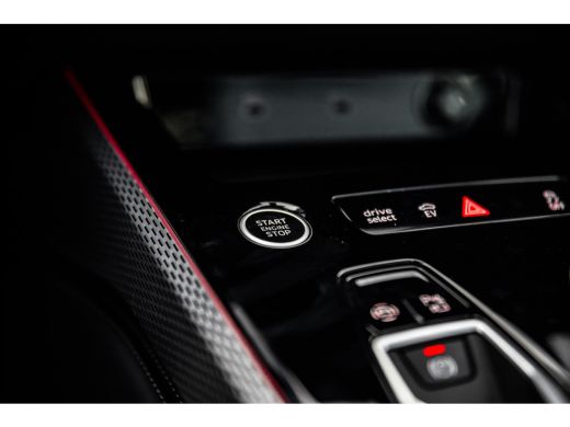 Audi A6 Limousine 2.0 TFSI e-hybrid quattro 270kW Panoramadak | Luchtvering | Leder | B&O | HUD | ActivLease financial lease