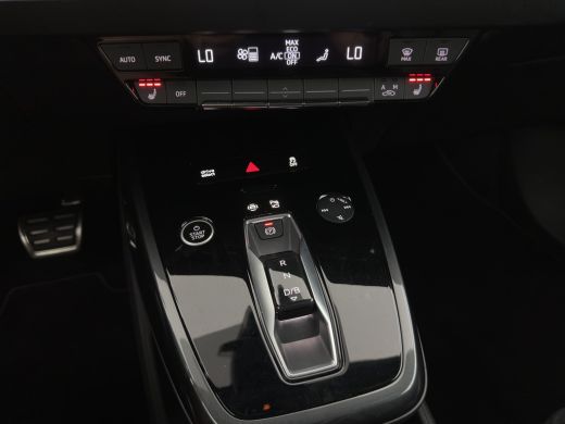 Audi Q4 e-tron 40 Launch edition S Competition 77 kWh [3-Fase-11kW] {SoH-89%} (INCL-BTW) (INCL.BTW) *HEAT-PUMP |... ActivLease financial lease