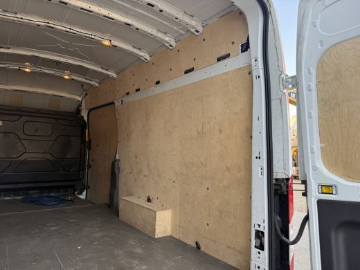 Ford E-Transit 68kWh 184PK L4H3 317km WLTP 95.3% (SOH) BEV Snelladen Carplay Climate control Cruise control Navi... ActivLease financial lease