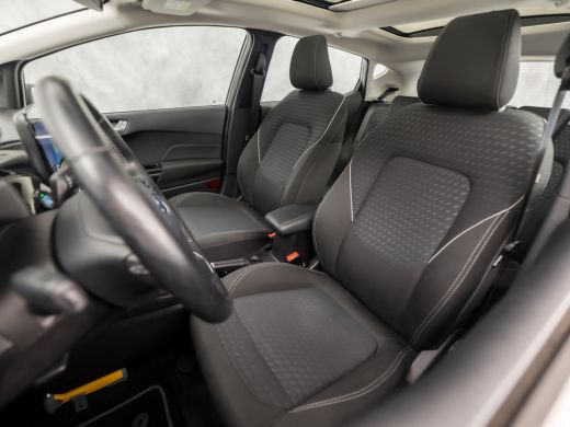 Ford Fiesta 1.0 EcoBoost Titanium (PANORAMADAK, APPLE CARPLAY, GROOT NAVI, BANG&OLUFSEN, STUUR/STOELVERWARMIN... ActivLease financial lease