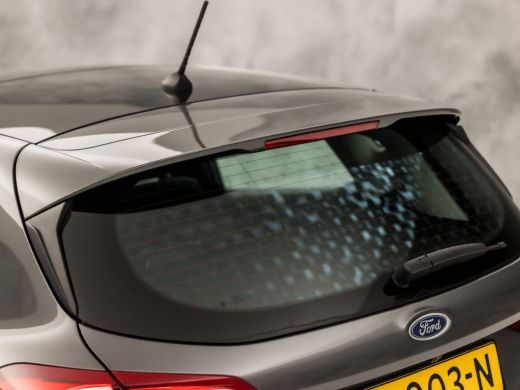 Ford Fiesta 1.0 EcoBoost Titanium (PANORAMADAK, APPLE CARPLAY, GROOT NAVI, BANG&OLUFSEN, STUUR/STOELVERWARMIN... ActivLease financial lease