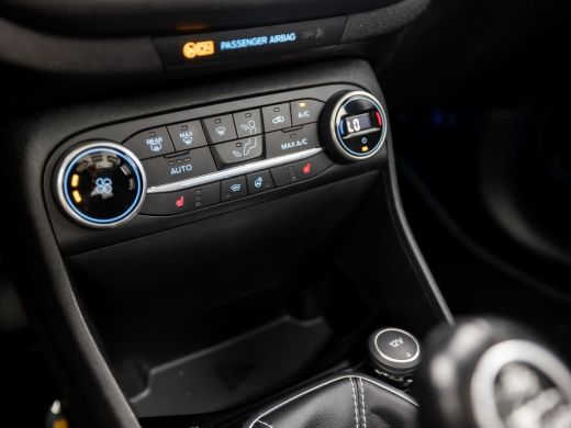 Ford Fiesta 1.0 EcoBoost Titanium (PANORAMADAK, APPLE CARPLAY, GROOT NAVI, BANG&OLUFSEN, STUUR/STOELVERWARMIN... ActivLease financial lease