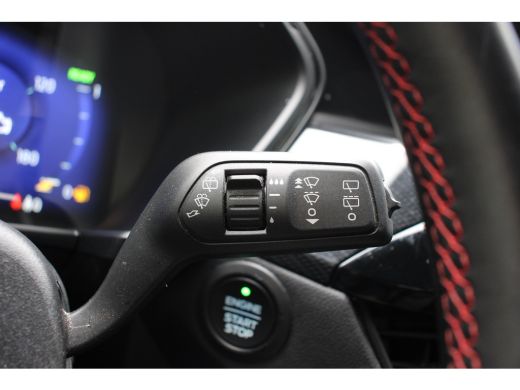 Ford Kuga 2.5 PHEV ST-LINE X | DEALER OH! | 18" LMV | ADAPTIVE CRUISE | WINTERPACK | EL. ACHTERKLEP | HEAD-... ActivLease financial lease