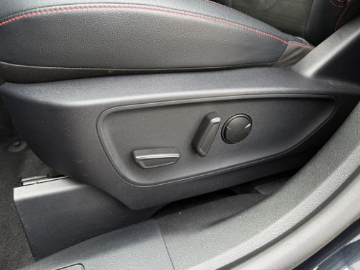 Ford Kuga 2.5 PHEV ST-Line X | Pano | LED | B&O | Navi | Camera | Elek. Achterklep | ActivLease financial lease