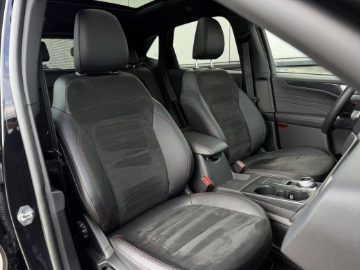 Ford Kuga 2.5 PHEV ST-Line X | Pano | LED | B&O | Navi | Camera | Elek. Achterklep | ActivLease financial lease