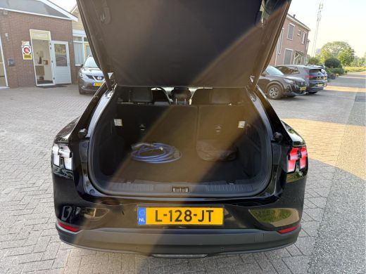 Ford Mustang Mach-E Mach-E RWD 75 kWh SOH 91.6% Leer, Camera, Stoel/Stuur Verwarming, Adap.Cruise ActivLease financial lease