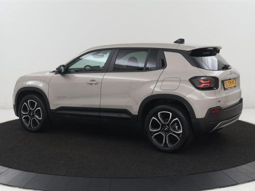 Jeep Avenger Longitude 54 kWh | SOH 97,5% | Adaptive cruise | Carplay | Camera | Full LED | Climate control | ... ActivLease financial lease