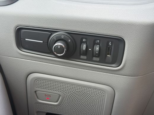Maxus eDeliver9 52kWh 204PK Elektrisch L2H2 256km Stad WLTP Snelladen LED Carplay Cruise control Camera Airco Par... ActivLease financial lease