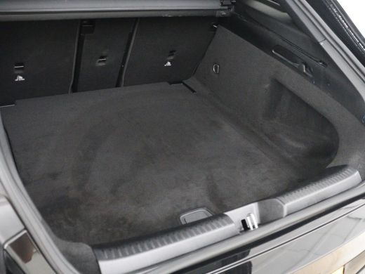 Mercedes-Benz CLA Shooting Brake 180 Business Solution AMG | Panoramadak | Stoelverwarming | Memory | Sfeerverlicht... ActivLease financial lease
