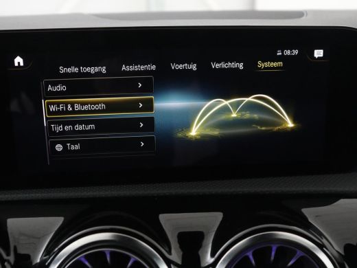 Mercedes-Benz CLA Shooting Brake 180 Business Solution AMG | Panoramadak | Stoelverwarming | Memory | Sfeerverlicht... ActivLease financial lease