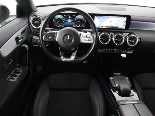 Mercedes-Benz CLA Shooting Brake 180 Business Solution AMG | Panoramadak | Stoelverwarming | Memory | Sfeerverlicht... ActivLease financial lease