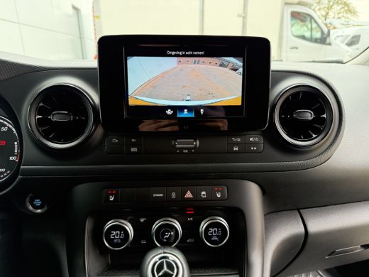 Mercedes-Benz eCitan 112 Pro 51 kWh L2 284 WLTP 98,3% (SOH) Trekhaak 75kW Snelladen MBUX Apple Carplay Cruise Control ... ActivLease financial lease