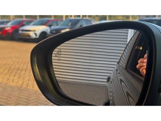 Opel Crossland 1.2 TURBO 130PK ULTIMATE / NAVI / LEDER / CLIMA / FULL-LED / PDC / AGR / CAMERA / 17" LMV / WINTE... ActivLease financial lease