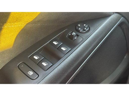 Opel Crossland 1.2 TURBO 130PK ULTIMATE / NAVI / LEDER / CLIMA / FULL-LED / PDC / AGR / CAMERA / 17" LMV / WINTE... ActivLease financial lease