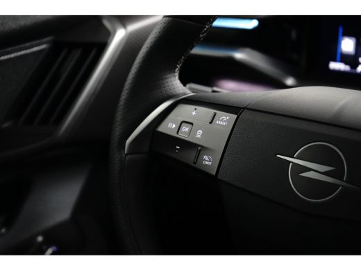 Opel Grandland 1.2 Turbo Hybrid GS / Navigatie / 360 Camera / Heads-up display / Elektr. kofferklep / Panorama /... ActivLease financial lease