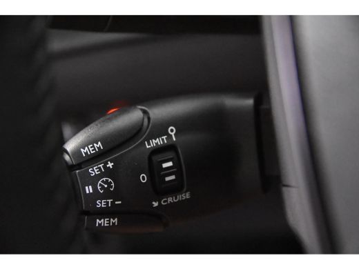Peugeot 2008 Allure *1ste Eigenaar*Leer*Navigatie*Trekhaak*Carplay* ActivLease financial lease