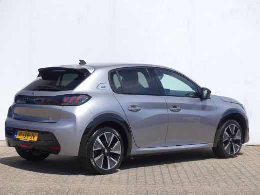 Peugeot e-208 EV GT Pack 50 kWh | SOH 89% | ADAPTIVE CRUISE | DODEHOEKDETECTIE | CAMERA | PARKEERSENSOREN V+A |... ActivLease financial lease