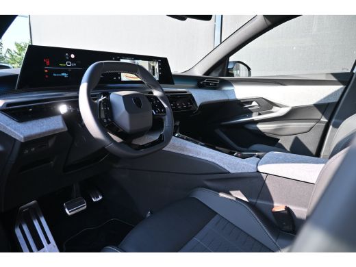 Peugeot e-3008 GT Long Range 230 97 kWh DEMO-DEAL! Direct Leverbaar! | Navigatie | Achteruitrijcamera | Climate ... ActivLease financial lease