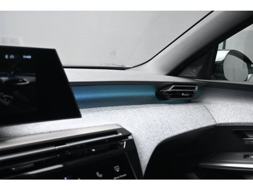 Peugeot e-5008 GT Long Range 97 kWh 7p Demo-Deal! | Navigatie | 360 Camera | Elektr. Achterklep | Draadloos Appl... ActivLease financial lease