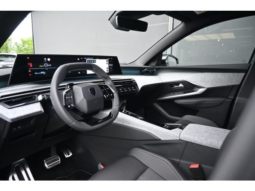 Peugeot e-5008 GT Long Range 97 kWh 7p Demo-Deal! | Navigatie | 360 Camera | Elektr. Achterklep | Draadloos Appl... ActivLease financial lease