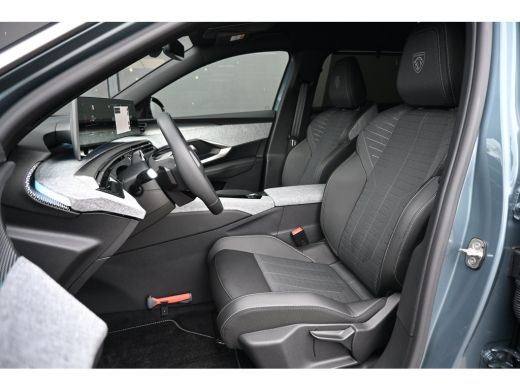 Peugeot e-5008 GT Long Range 97 kWh 7p Demo-Deal! | Navigatie | 360 Camera | Elektr. Achterklep | Draadloos Appl... ActivLease financial lease