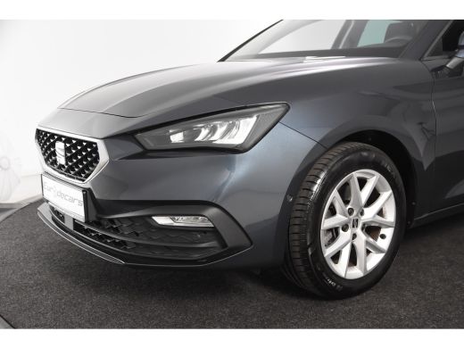 Seat Leon 1.0 eTSI Move *1ste Eigenaar*Navigatie*Stoelverwarming*PDC* ActivLease financial lease