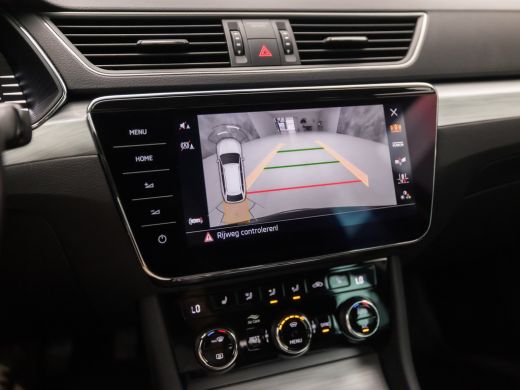 Skoda Superb Combi 1.4 TSI iV Sport 218Pk Automaat (VIRTUAL COCKPIT, APPLE CARPLAY, GROOT NAVI, MEMORY SEAT, L... ActivLease financial lease