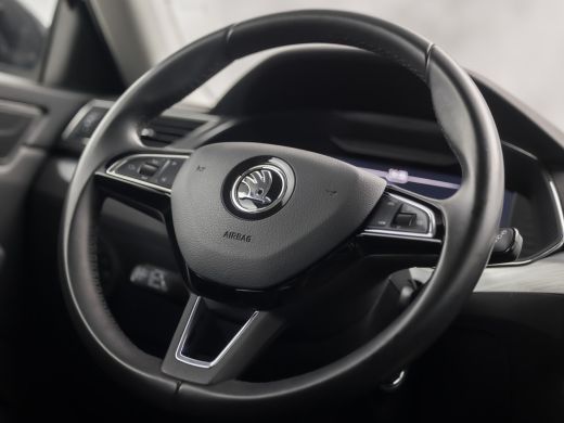 Skoda Superb Combi 1.4 TSI iV Sport 218Pk Automaat (VIRTUAL COCKPIT, APPLE CARPLAY, GROOT NAVI, MEMORY SEAT, L... ActivLease financial lease