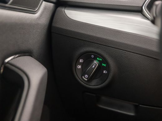 Skoda Superb Combi 1.4 TSI iV Sport 218Pk Automaat (VIRTUAL COCKPIT, APPLE CARPLAY, GROOT NAVI, MEMORY SEAT, L... ActivLease financial lease