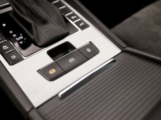 Skoda Superb Combi 1.4 TSI iV Sport 218Pk Automaat (VIRTUAL COCKPIT, APPLE CARPLAY, GROOT NAVI, MEMORY SEAT, L... ActivLease financial lease
