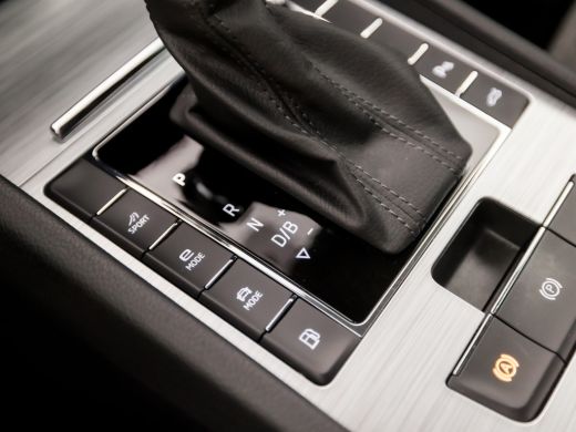Skoda Superb Combi 1.4 TSI iV Sport 218Pk Automaat (VIRTUAL COCKPIT, APPLE CARPLAY, GROOT NAVI, MEMORY SEAT, L... ActivLease financial lease