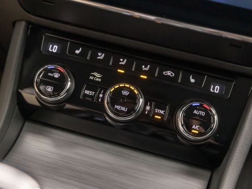 Skoda Superb Combi 1.4 TSI iV Sport 218Pk Automaat (VIRTUAL COCKPIT, APPLE CARPLAY, GROOT NAVI, MEMORY SEAT, L... ActivLease financial lease