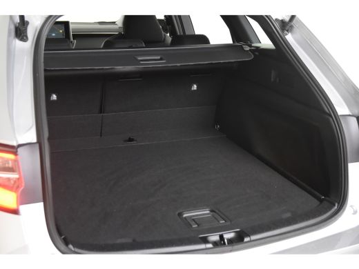 Toyota Corolla Touring Sports 1.8 Hybrid Dynamic *1ste Eigenaar*Navigatie*Stoelverwarming* ActivLease financial lease