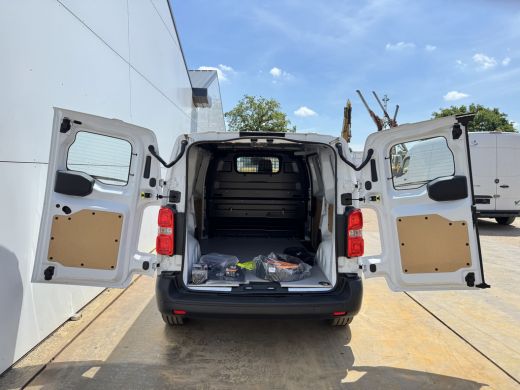 Toyota ProAce 75kWh Nieuw! Elektrisch L1 348km WLTP Snelladen Climate Control Cruise Control Camera Parkeersens... ActivLease financial lease