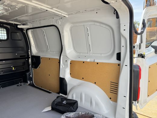 Toyota ProAce 75kWh Nieuw! Elektrisch L1 348km WLTP Snelladen Climate Control Cruise Control Camera Parkeersens... ActivLease financial lease