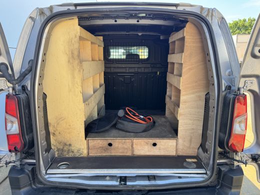 Toyota ProAce Comfort 50 kWh L1 Snelladen Climate Control Apple Carplay Cruise Control Parkeersensoren v+a Acht... ActivLease financial lease