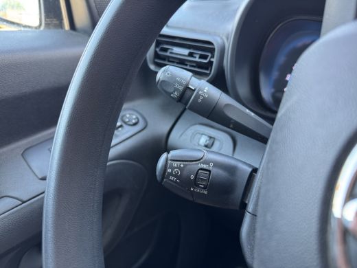 Toyota ProAce Comfort 50 kWh L1 Snelladen Climate Control Apple Carplay Cruise Control Parkeersensoren v+a Acht... ActivLease financial lease