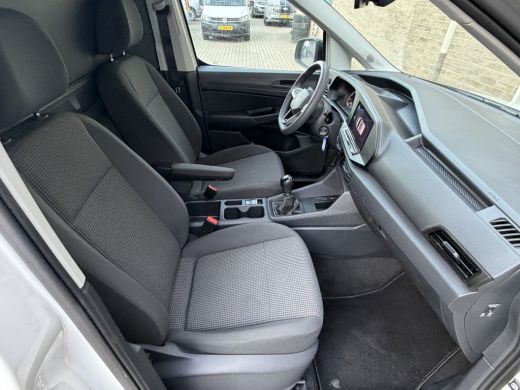 Volkswagen Caddy 1.5 TSI Comfort CarPlay/cruise Control/navi ActivLease financial lease
