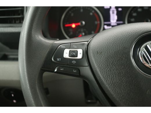 Volkswagen Crafter 2.0 TDI L3H3 177PK | 3500kg Trekgew. | Airco | Cruise | Camera | Carplay | 3 Zits | 2xSchuifdeur ... ActivLease financial lease