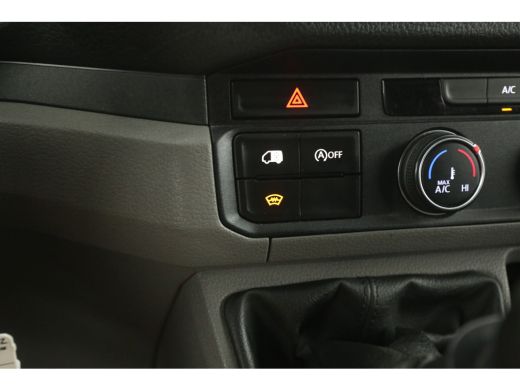 Volkswagen Crafter 2.0 TDI L3H3 177PK | 3500kg Trekgew. | Airco | Cruise | Camera | Carplay | 3 Zits | 2xSchuifdeur ... ActivLease financial lease