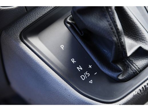 Volkswagen Crafter 35 TDI L3H3 *Leer*Navigatie*Camera* ActivLease financial lease