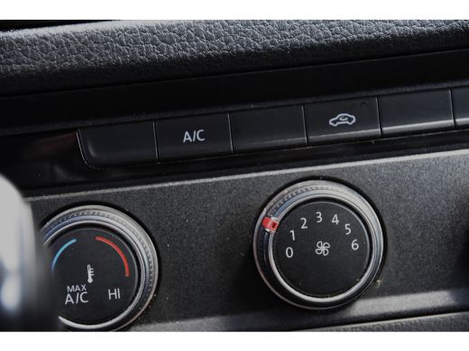 Volkswagen Crafter 35 TDI L3H3 *Leer*Navigatie*Camera* ActivLease financial lease