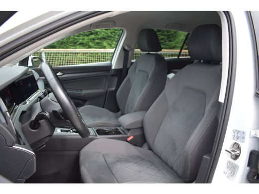 Volkswagen Golf 1.4 e-Hybrid 204PK Style Phev | INCL. WINTERSET | STOELVERW. | APP. CONNECT | ADAPT. CRUISE | NAV... ActivLease financial lease