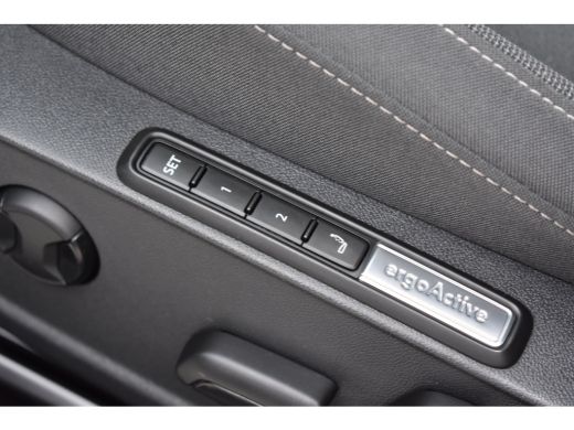 Volkswagen Golf 1.4 e-Hybrid 204PK Style Phev | INCL. WINTERSET | STOELVERW. | APP. CONNECT | ADAPT. CRUISE | NAV... ActivLease financial lease