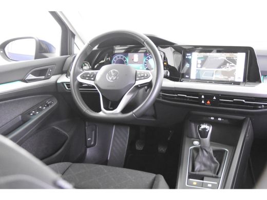 Volkswagen Golf VIII Life *1ste Eigenaar*Navigatie*Camera*Carplay* ActivLease financial lease