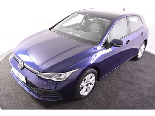 Volkswagen Golf VIII Life *1ste Eigenaar*Navigatie*Camera*Carplay* ActivLease financial lease
