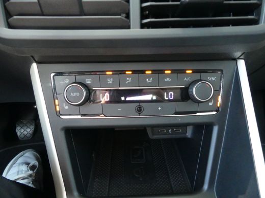 Volkswagen Polo 1.0 TSI Highline | ADAPTIVE CRUISE | STOELVERWARMING | APPLE CARPLAY / ANDROID AUTO | NAVI | LMV ... ActivLease financial lease
