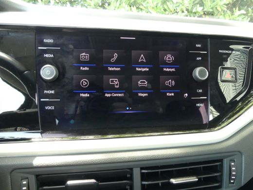 Volkswagen Polo 1.0 TSI Highline | ADAPTIVE CRUISE | STOELVERWARMING | APPLE CARPLAY / ANDROID AUTO | NAVI | LMV ... ActivLease financial lease