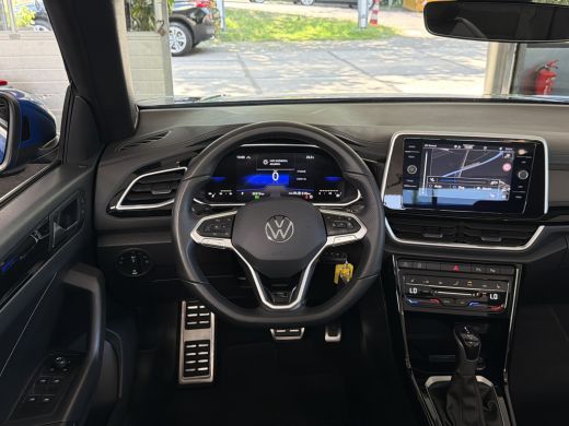 Volkswagen T-Roc 1.5 TSI 150PK DSG R-LINE SPORT LED/NAVI/CARPLAY/TREKHAAK ActivLease financial lease